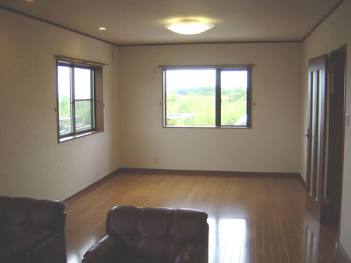 �V�z�Z�� > �ΐ쌧����s���z���u�@���r���O